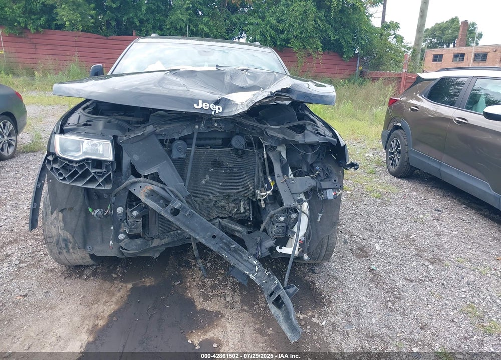 2020 JEEP GRAND CHEROKEE LAREDO E 4X4 VIN: 1C4RJFAG4LC328236