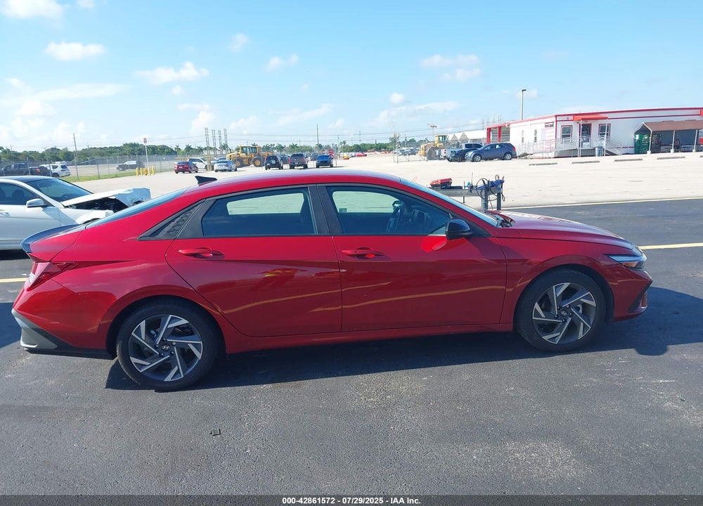 2025 HYUNDAI ELANTRA SEL SPORT VIN: KMHLM4DG6SU897932