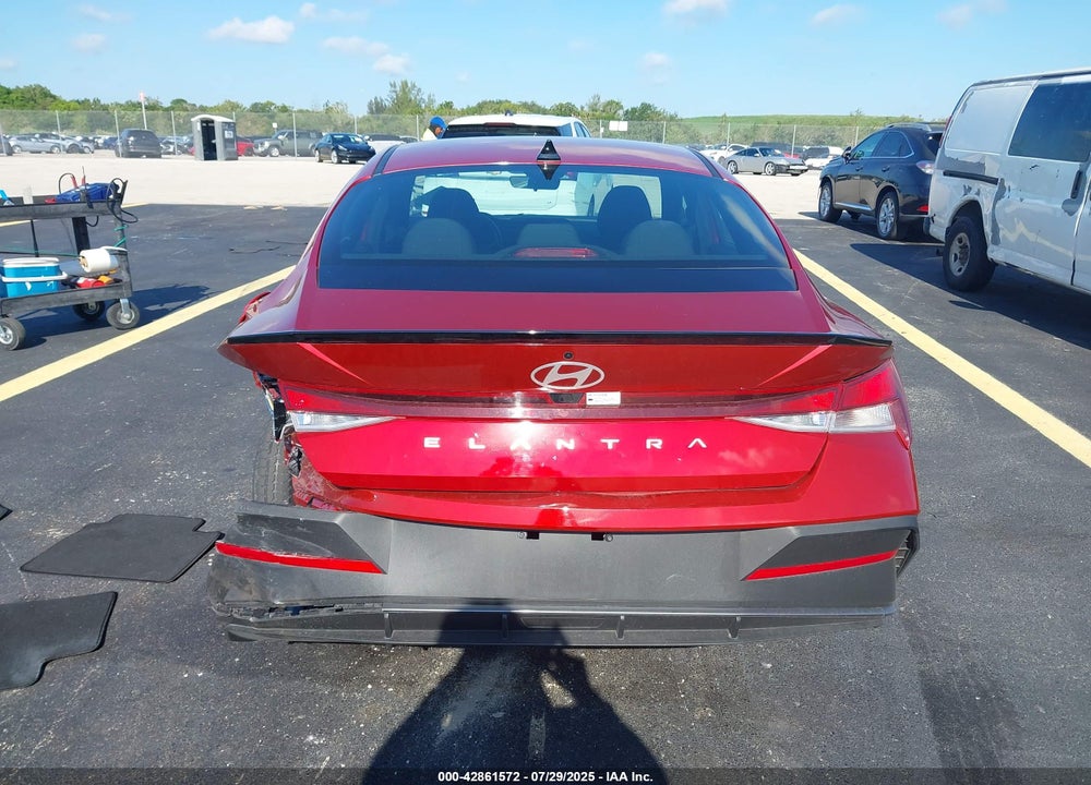 2025 HYUNDAI ELANTRA SEL SPORT VIN: KMHLM4DG6SU897932