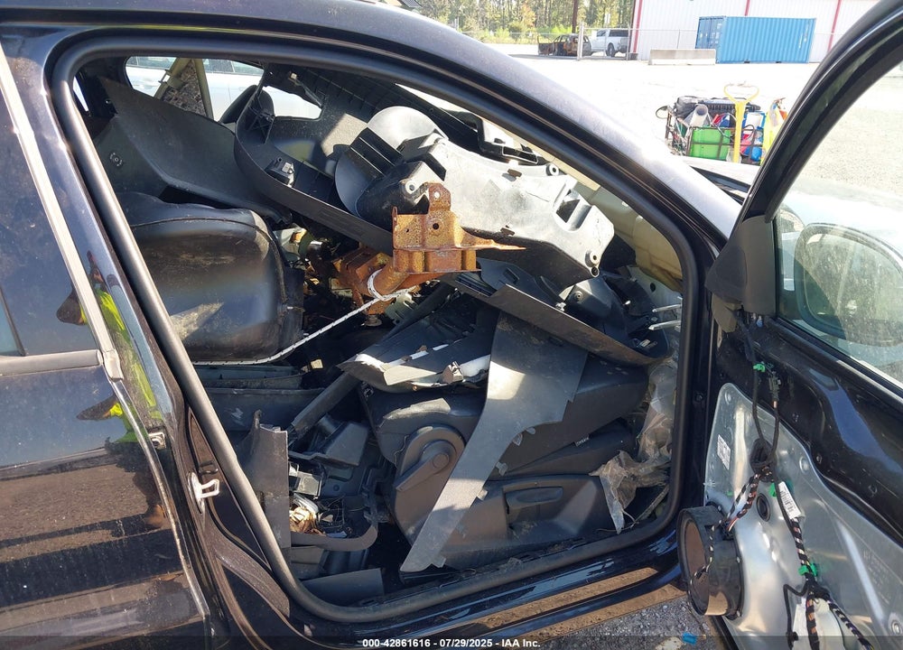 2017 VOLKSWAGEN TIGUAN VIN: WVGBV7AX4HK000352