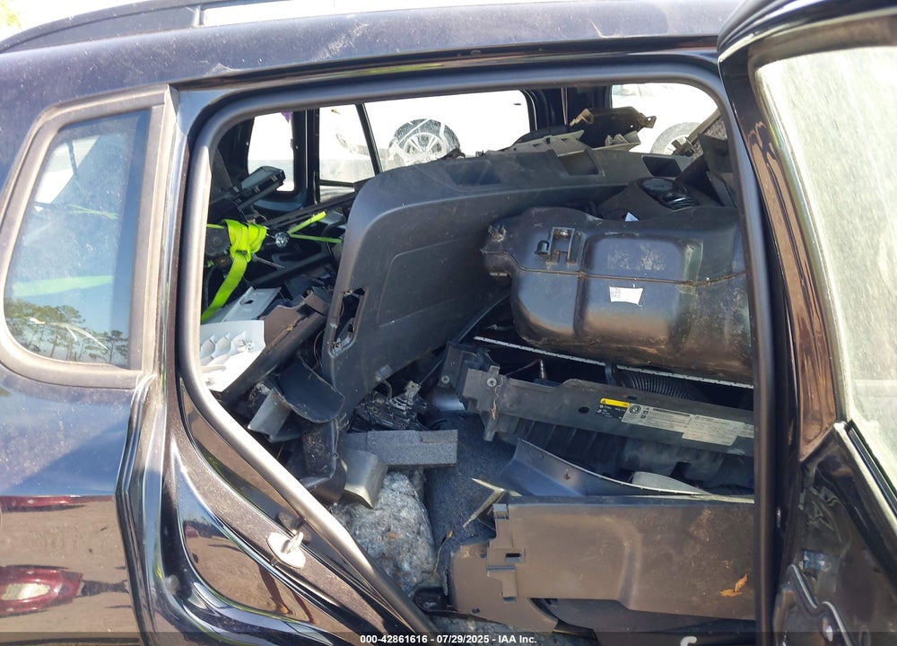 2017 VOLKSWAGEN TIGUAN VIN: WVGBV7AX4HK000352