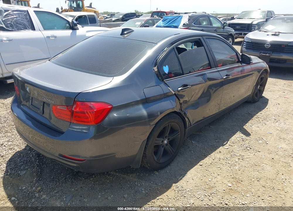 2013 BMW 3 SERIES VIN: WBA3C1C54DK104242