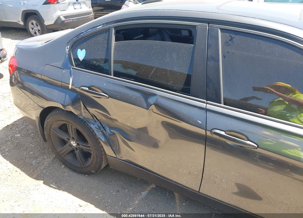2013 BMW 3 SERIES VIN: WBA3C1C54DK104242
