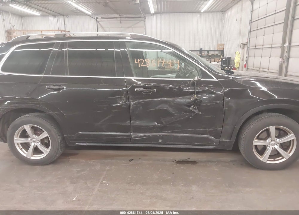 2016 VOLVO XC90 VIN: YV4102XK8G1070158