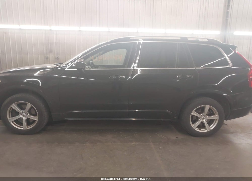 2016 VOLVO XC90 VIN: YV4102XK8G1070158