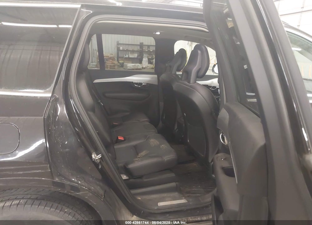 2016 VOLVO XC90 VIN: YV4102XK8G1070158