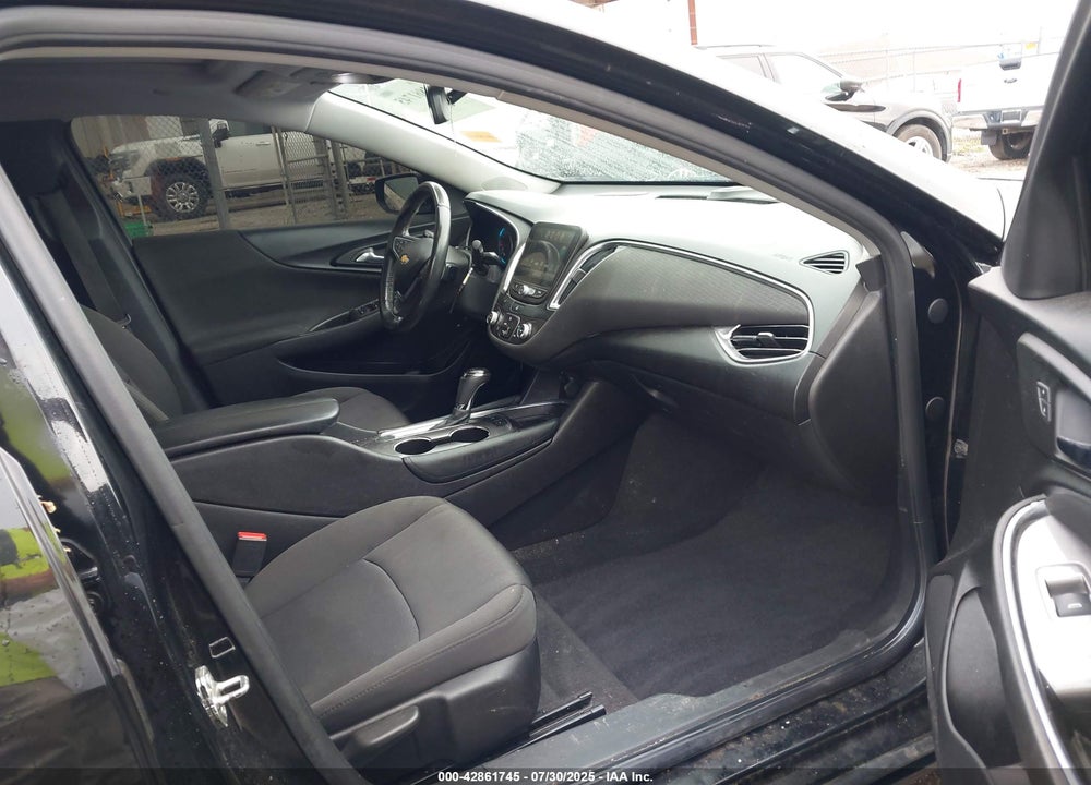 2018 CHEVROLET MALIBU LT VIN: 1G1ZD5ST2JF249049