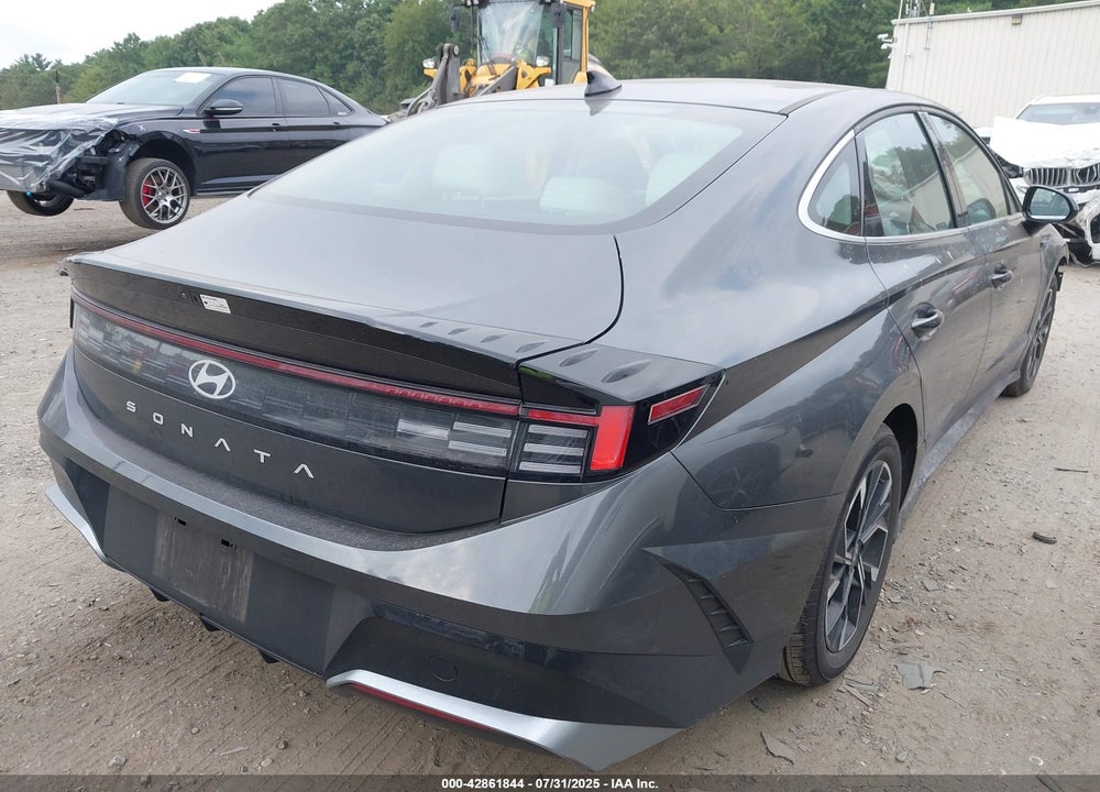 2024 HYUNDAI SONATA SEL VIN: KMHL64JA6RA400724