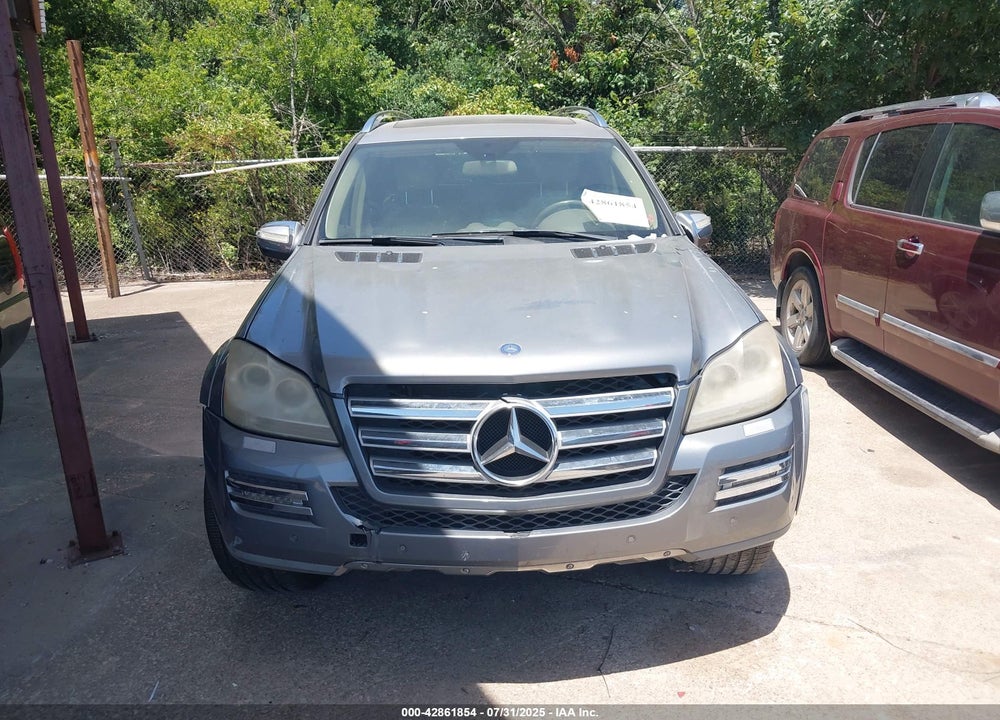 2010 MERCEDES-BENZ GL 550 VIN: 4JGBF8GE2AA581094