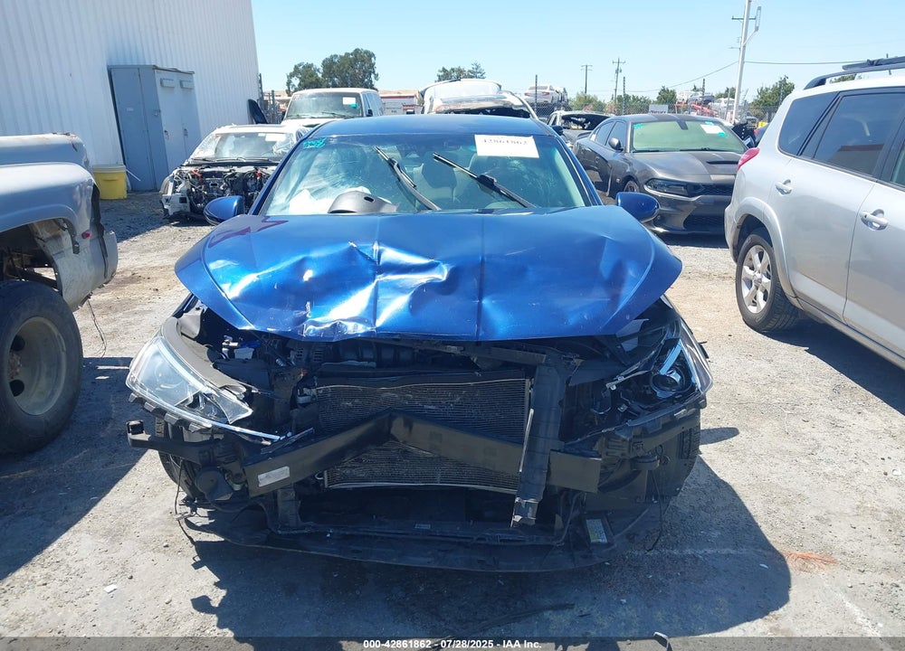 2020 HYUNDAI ELANTRA VIN: 5NPD84LF5LH513673