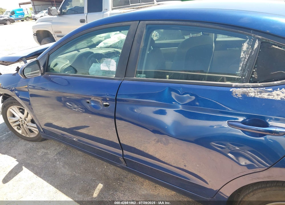 2020 HYUNDAI ELANTRA VIN: 5NPD84LF5LH513673
