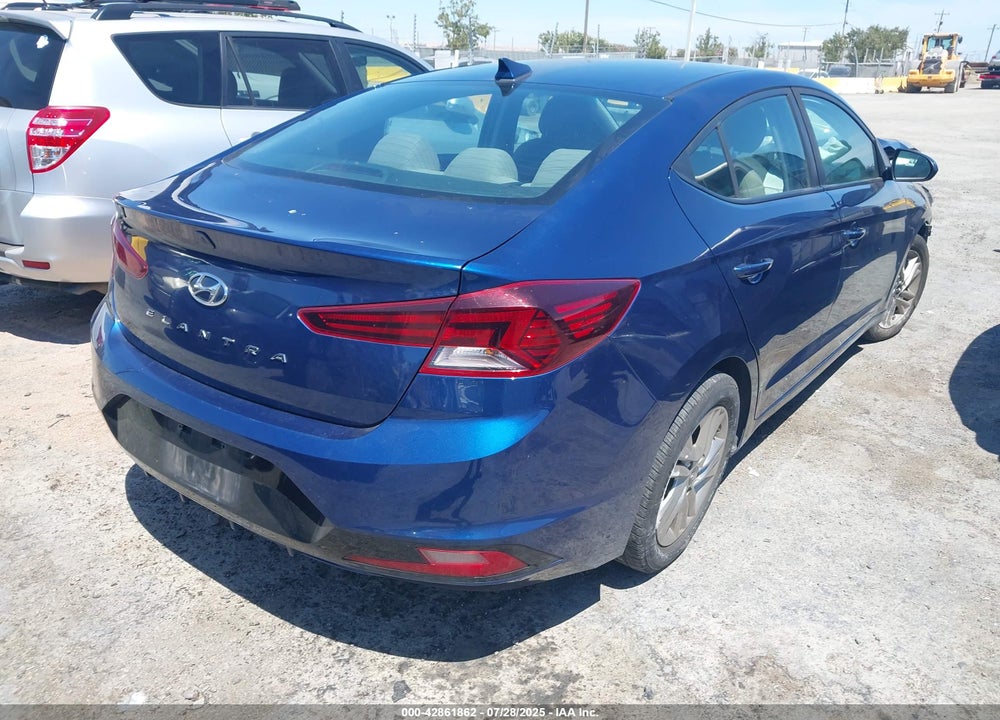 2020 HYUNDAI ELANTRA VIN: 5NPD84LF5LH513673