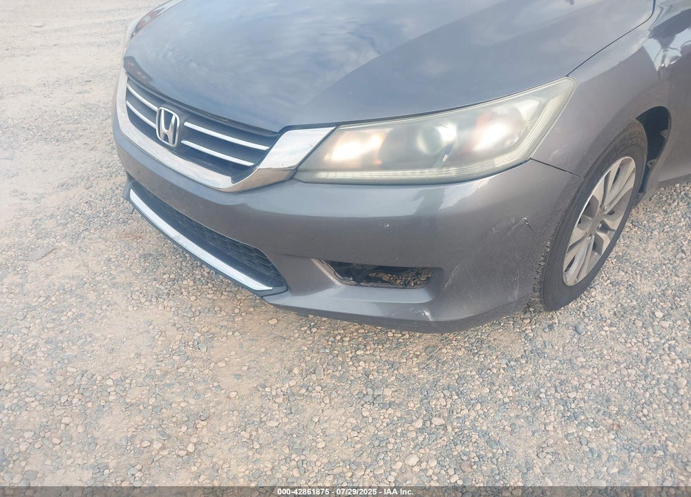 2013 HONDA ACCORD VIN: 1HGCR2F30DA015311