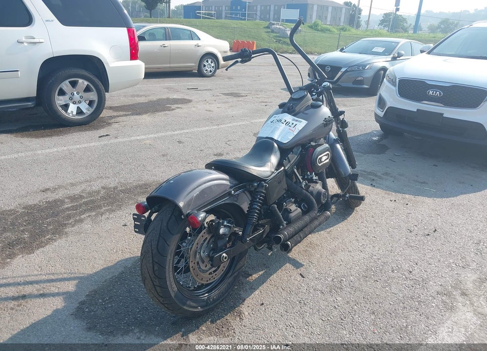 2016 HARLEY-DAVIDSON FXDB DYNA STREET BOB VIN: 1HD1GXM12GC322464