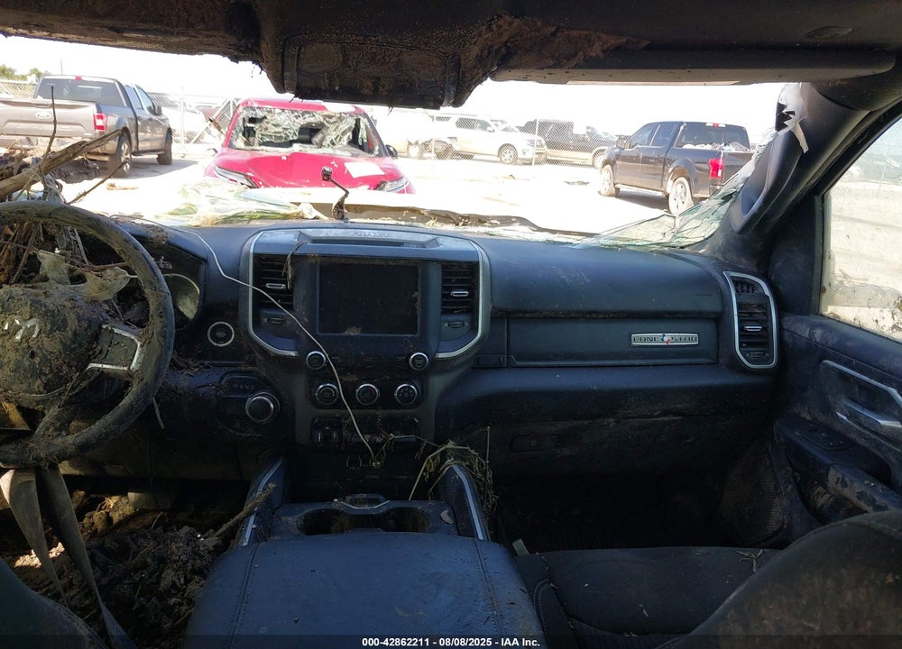 2020 RAM 1500 VIN: 1C6RREFT4LN321310