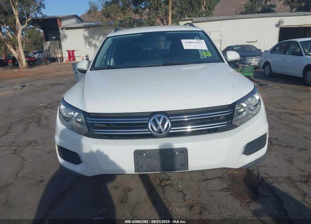2015 VOLKSWAGEN TIGUAN VIN: WVGAV7AX0FW569507