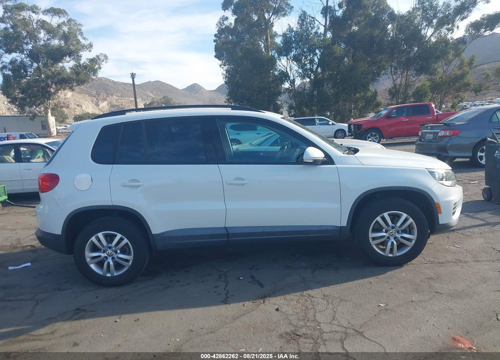 2015 VOLKSWAGEN TIGUAN VIN: WVGAV7AX0FW569507