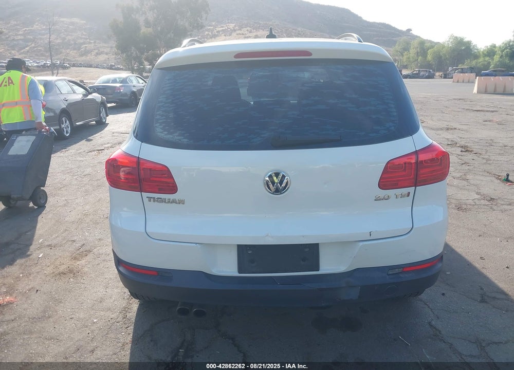 2015 VOLKSWAGEN TIGUAN VIN: WVGAV7AX0FW569507