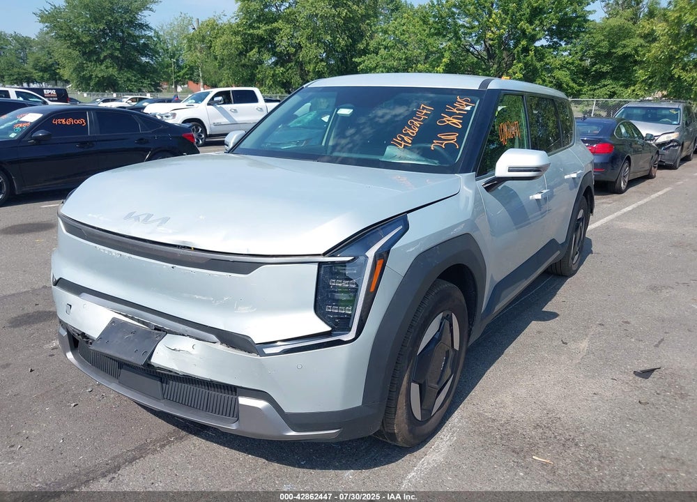 2024 KIA EV9 LIGHT SHORT RANGE VIN: KNDAA5S27R6036209
