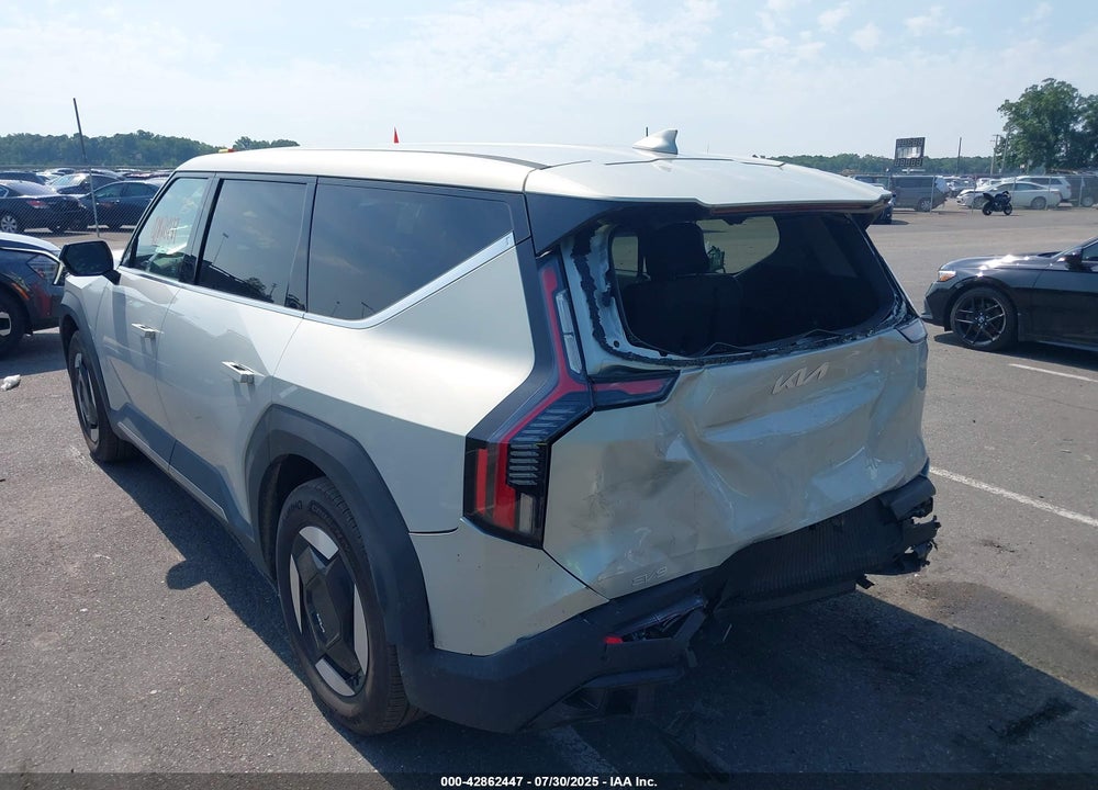2024 KIA EV9 LIGHT SHORT RANGE VIN: KNDAA5S27R6036209