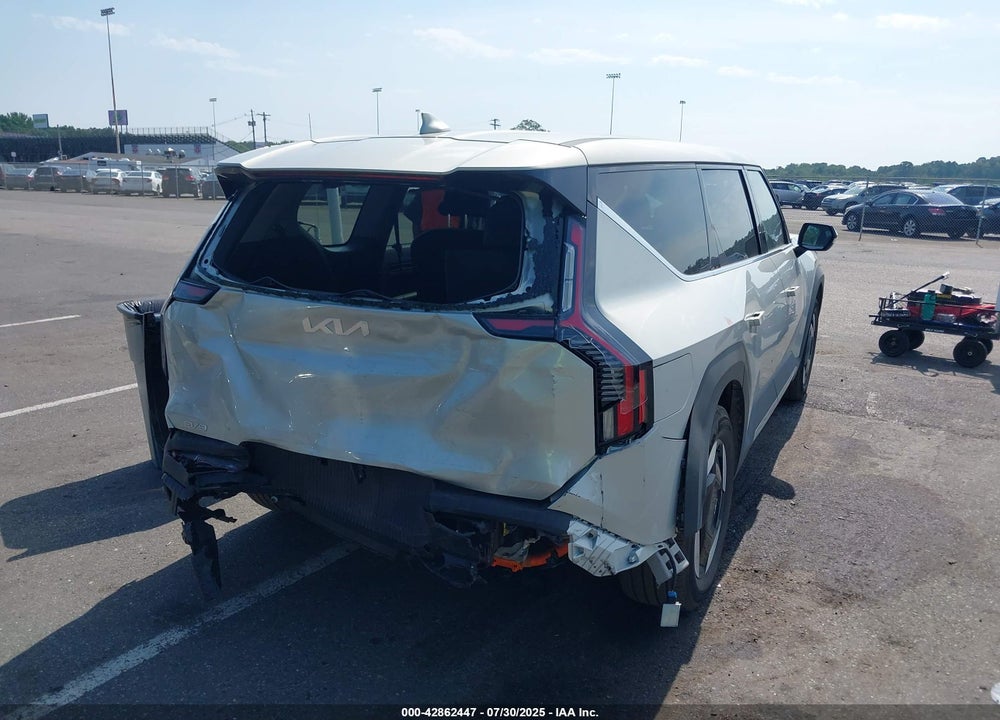 2024 KIA EV9 LIGHT SHORT RANGE VIN: KNDAA5S27R6036209