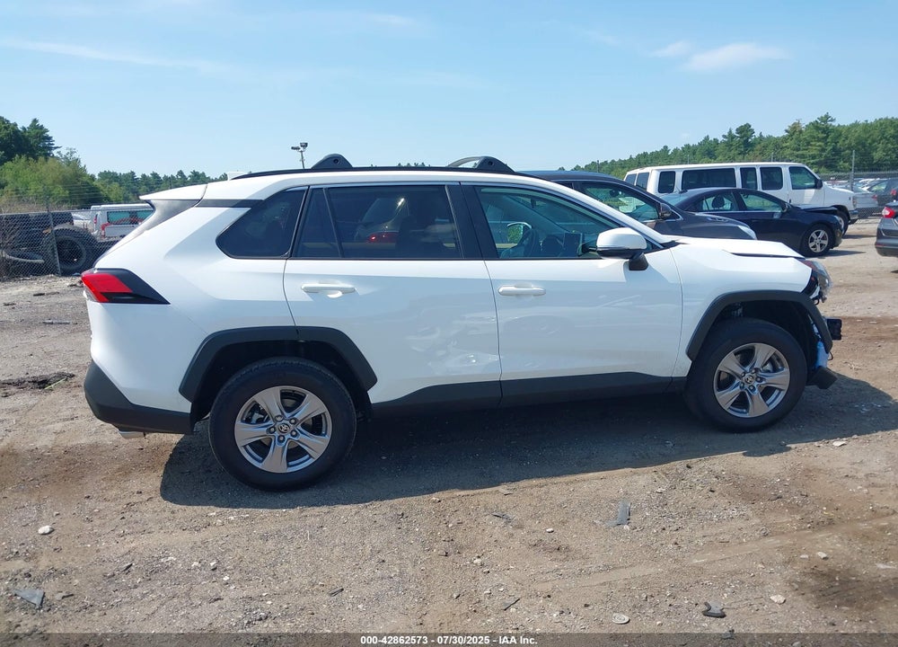 2025 TOYOTA RAV4 XLE VIN: 2T3P1RFVXSW565423