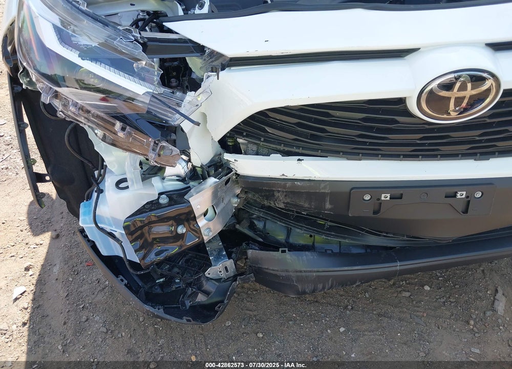 2025 TOYOTA RAV4 XLE VIN: 2T3P1RFVXSW565423
