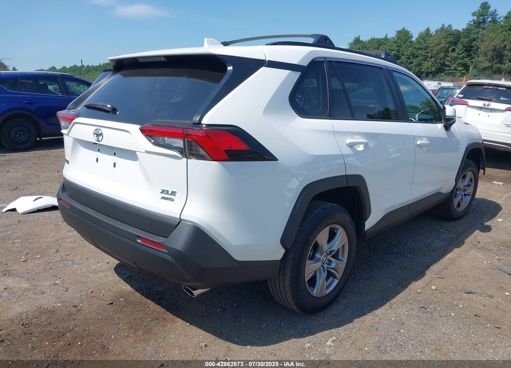 2025 TOYOTA RAV4 XLE VIN: 2T3P1RFVXSW565423