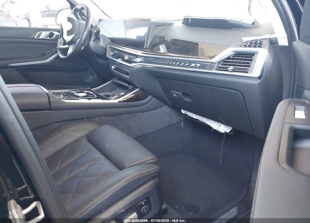 2024 BMW X7 VIN: 5UX23EM03R9V02774