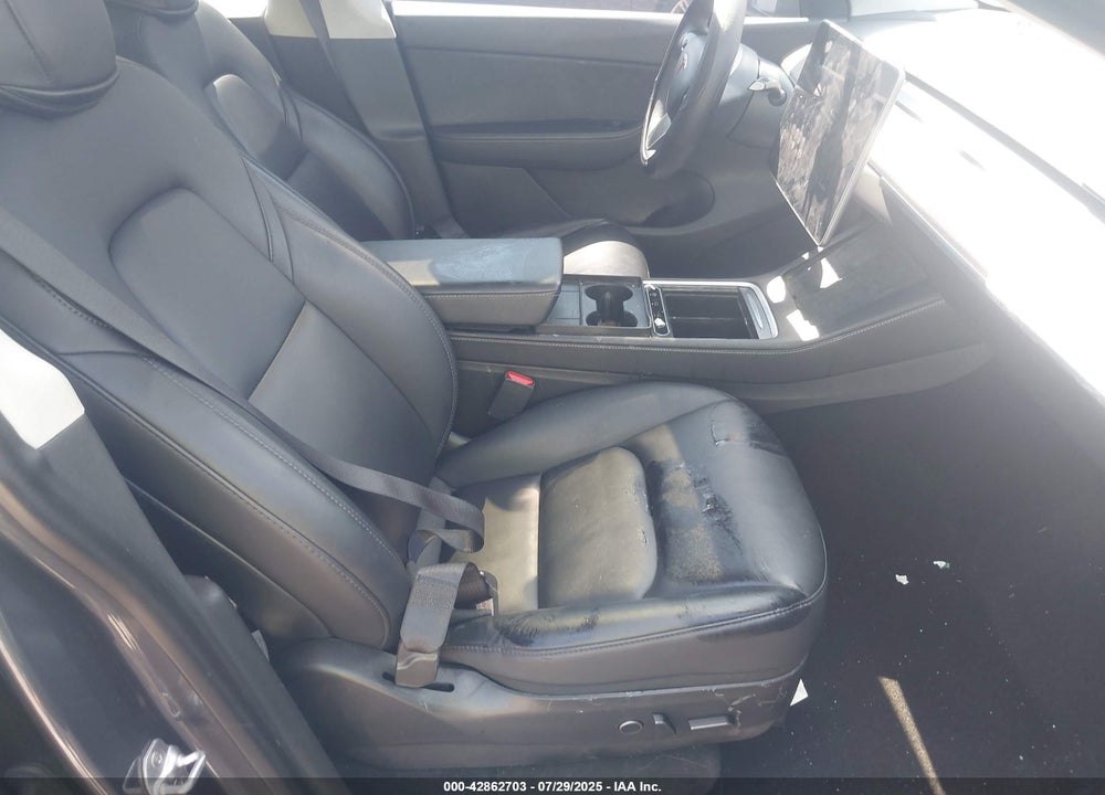 2021 TESLA MODEL Y VIN: 5YJYGAEE2MF148702