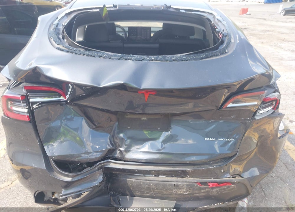 2021 TESLA MODEL Y VIN: 5YJYGAEE2MF148702