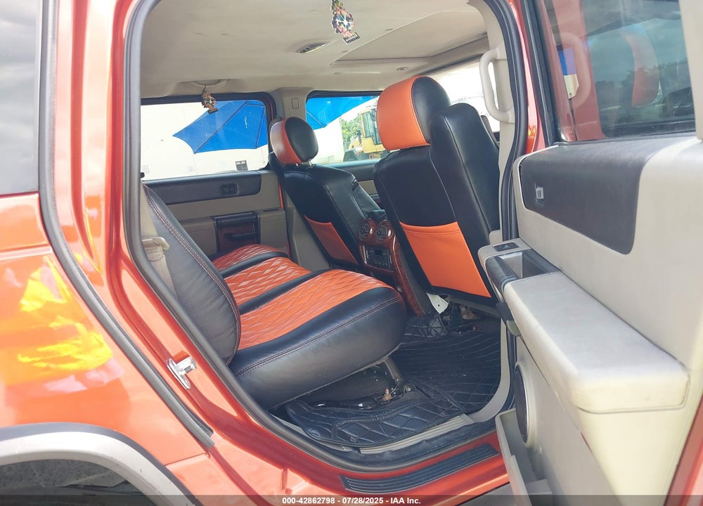 2004 HUMMER H2 VIN: 5GRGN23U34H110671