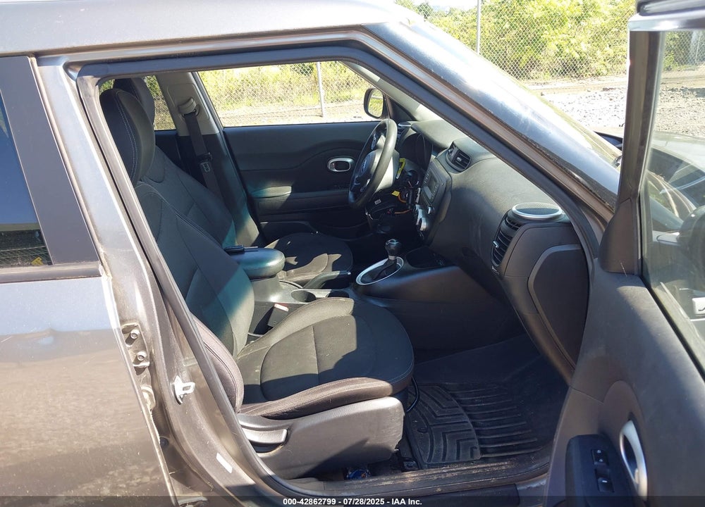 2015 KIA SOUL VIN: KNDJN2A23F7235283