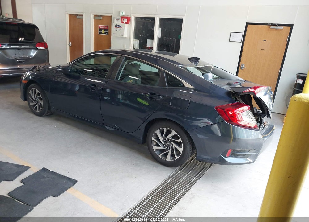 2017 HONDA CIVIC VIN: 19XFC2F79HE002205