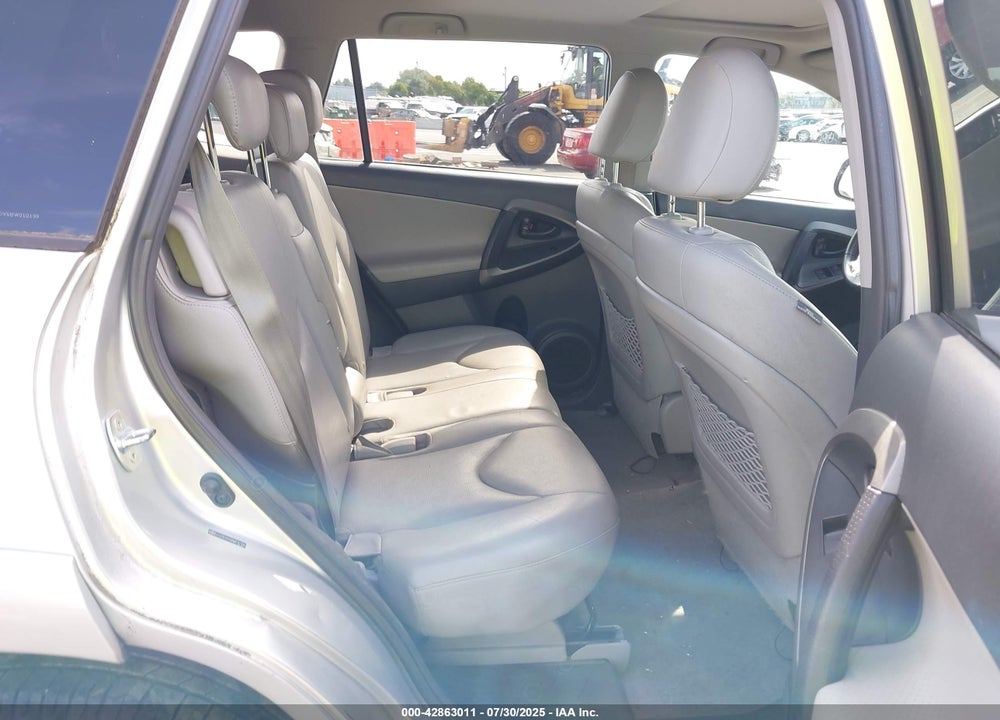 2011 TOYOTA RAV4 VIN: 2T3YK4DV8BW010199