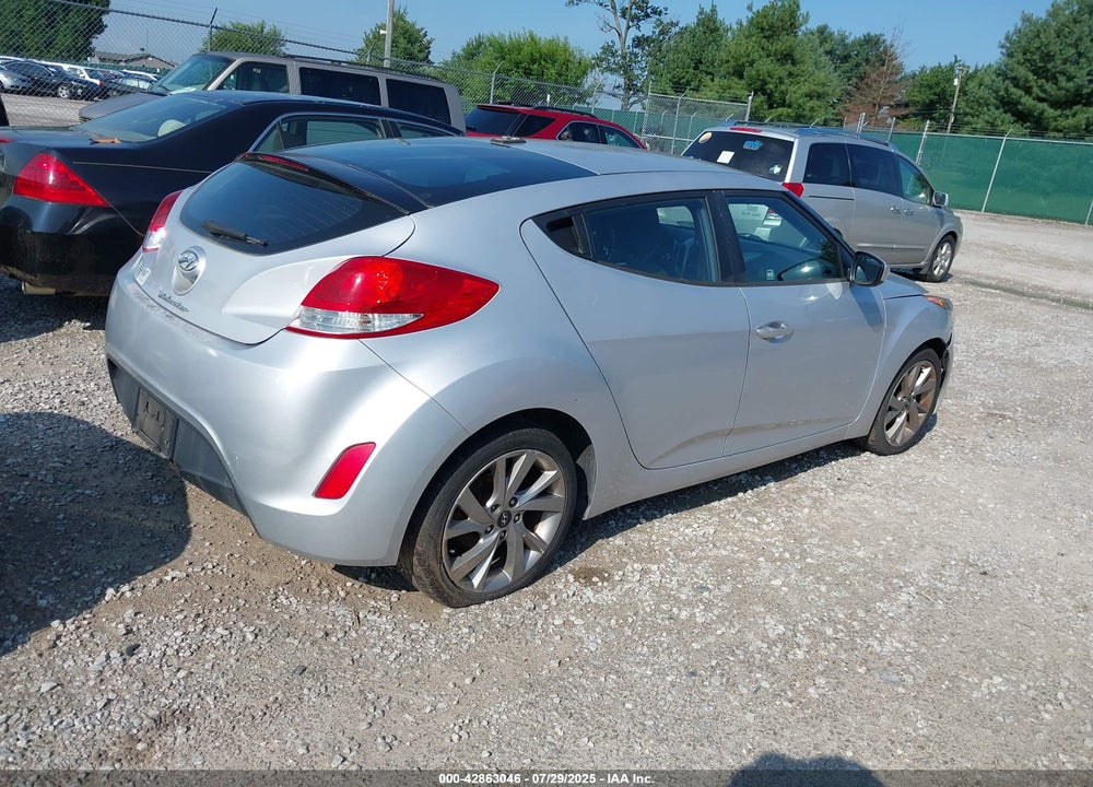 2017 HYUNDAI VELOSTER VIN: KMHTC6AD5HU306636
