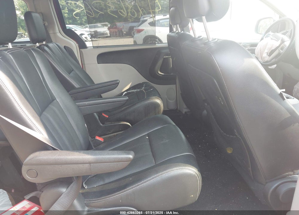2014 CHRYSLER TOWN & COUNTRY TOURING VIN: 2C4RC1BGXER475442