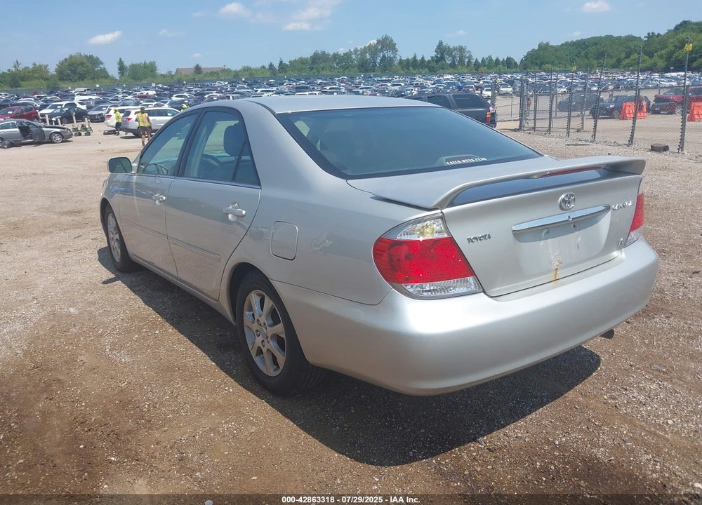 2006 TOYOTA CAMRY XLE V6 VIN: 4T1BF30K26U112757