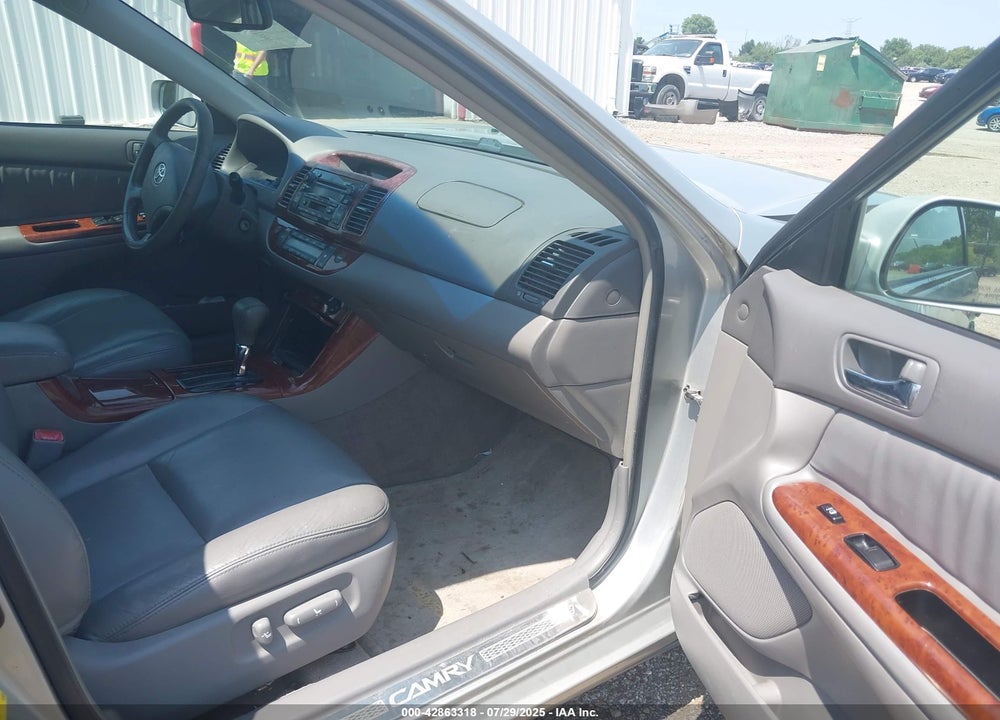 2006 TOYOTA CAMRY XLE V6 VIN: 4T1BF30K26U112757
