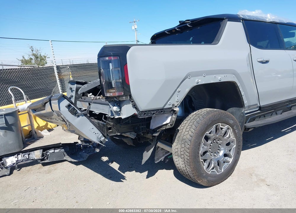 2024 GMC HUMMER EV VIN: 1GT10DDB5RU108126
