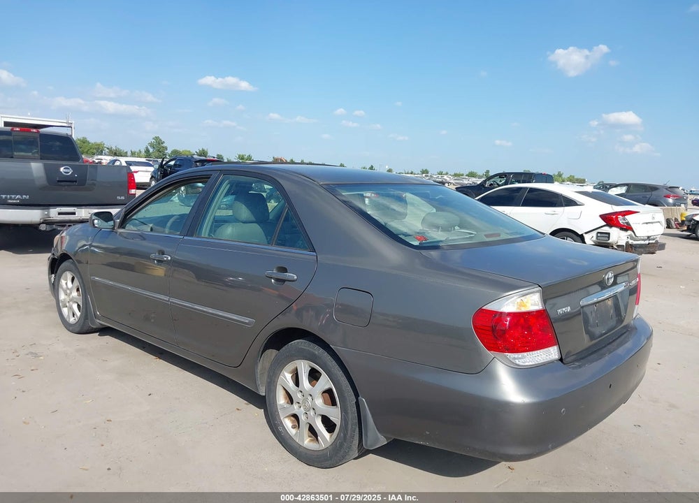 2005 TOYOTA CAMRY VIN: 4T1BE32K85U555932