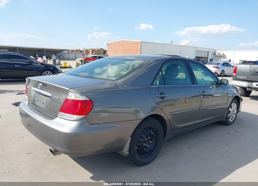 2005 TOYOTA CAMRY VIN: 4T1BE32K85U555932