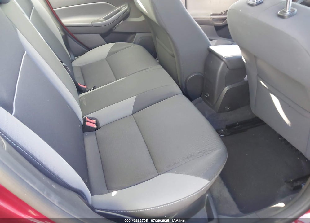 2013 FORD FOCUS VIN: 1FADP3K26DL184741
