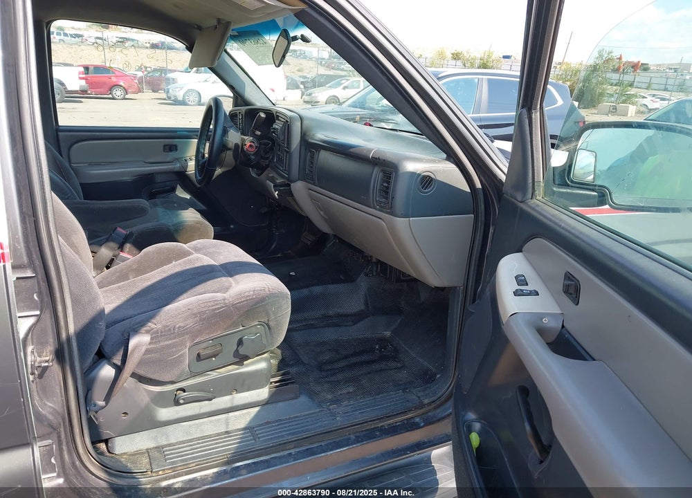 2002 CHEVROLET TAHOE SPECIAL SERVICES VIN: 1GNEK13Z72J257368