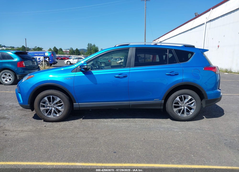 2017 TOYOTA RAV4 HYBRID XLE VIN: JTMRJREV9HD085955