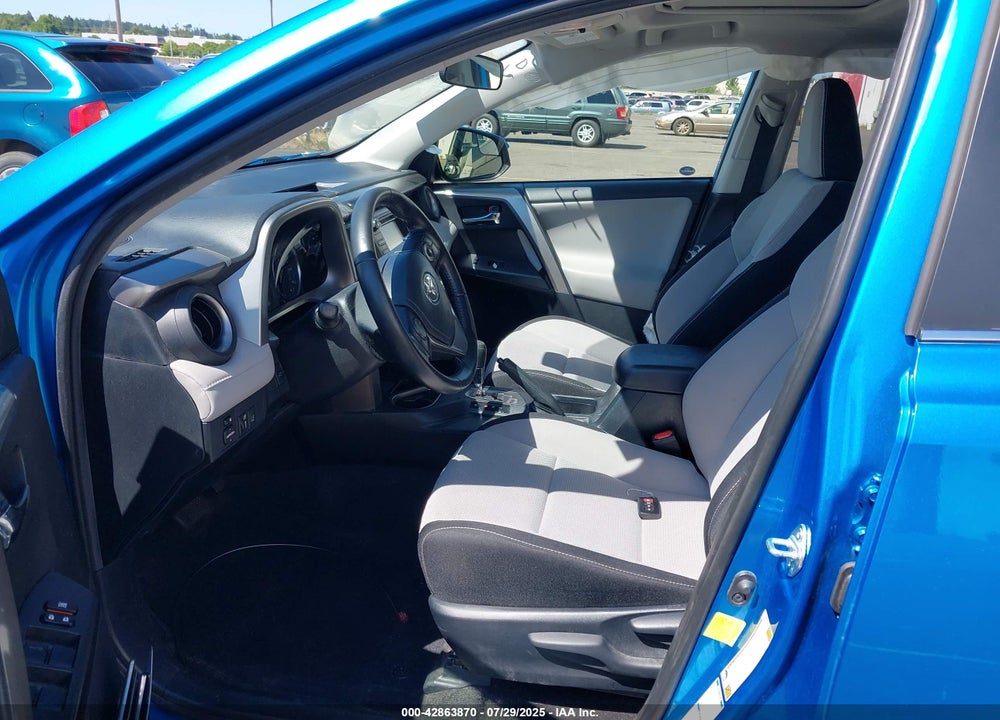 2017 TOYOTA RAV4 HYBRID XLE VIN: JTMRJREV9HD085955
