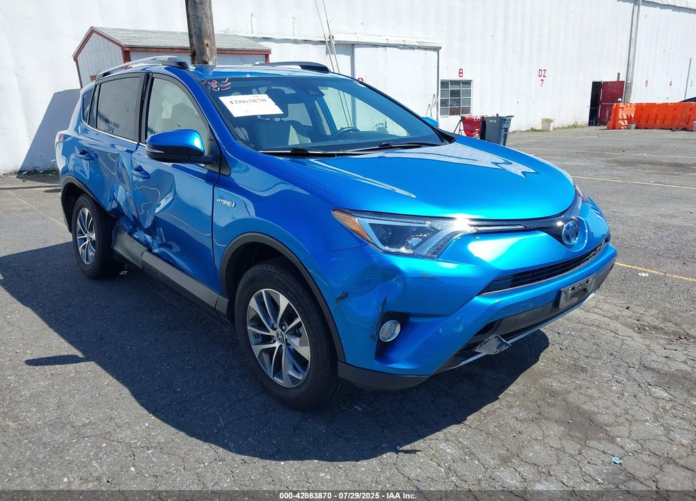 2017 TOYOTA RAV4 HYBRID XLE VIN: JTMRJREV9HD085955