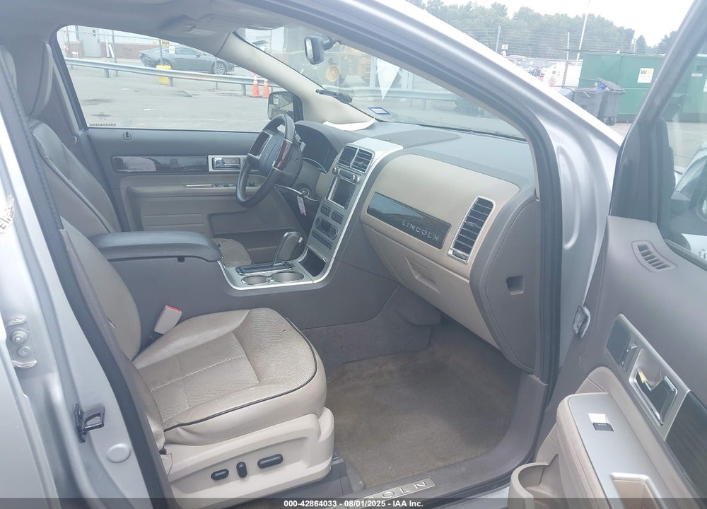2010 LINCOLN MKX VIN: 2LMDJ6JC7ABJ35437