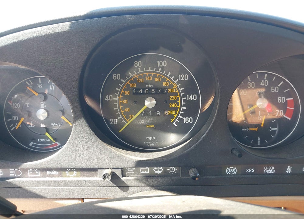 1988 MERCEDES-BENZ 560 SL VIN: WDBBA48D7JA089340