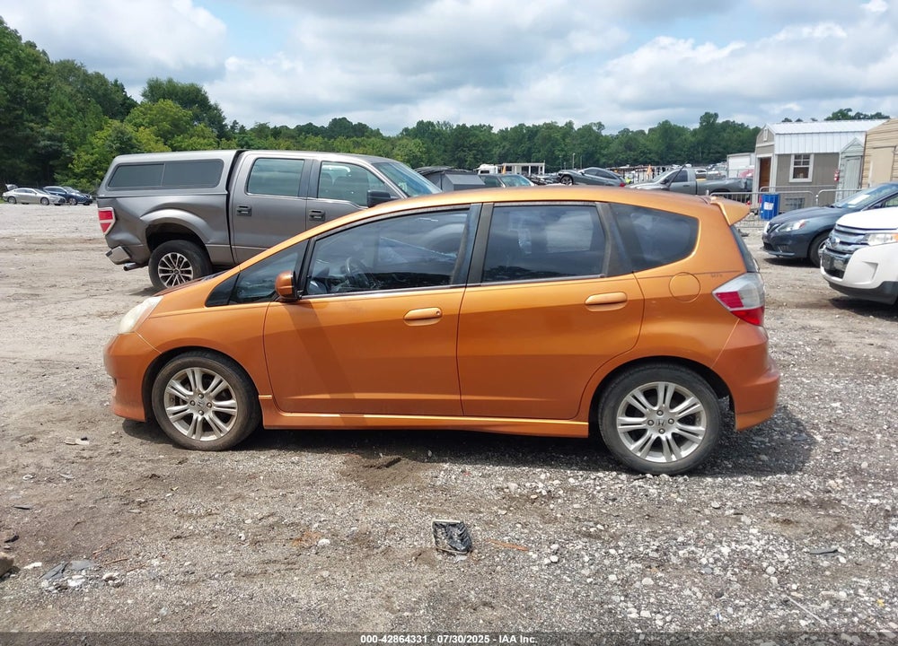 2009 HONDA FIT VIN: JHMGE88619S016263